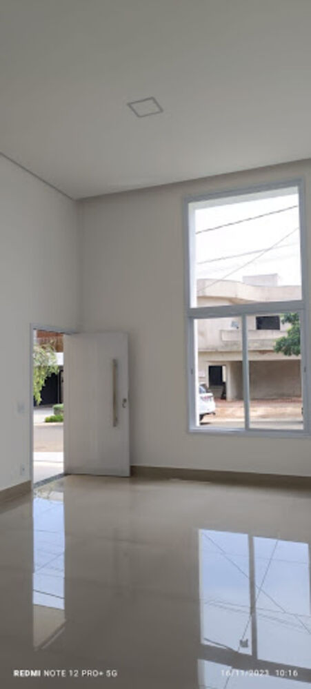 Casa de Condomínio à venda com 3 quartos, 160m² - Foto 2
