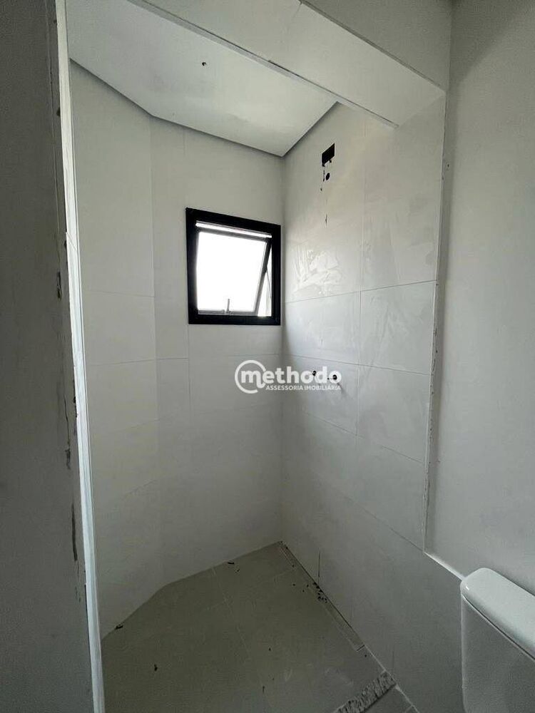 Apartamento à venda com 2 quartos, 70m² - Foto 2