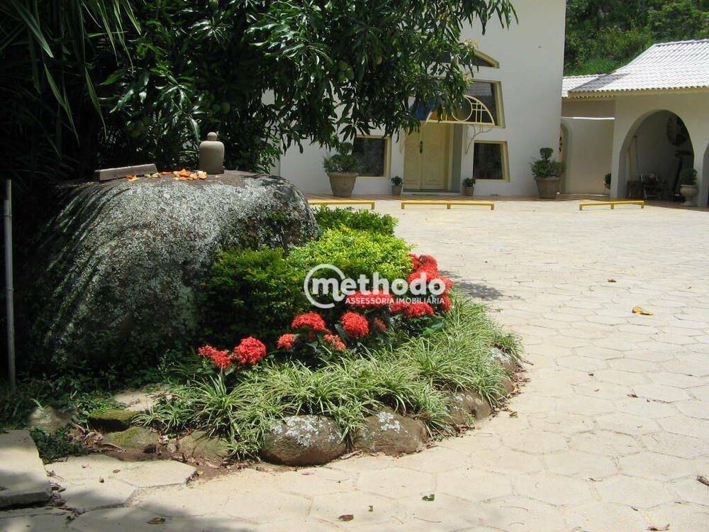 Chácara à venda com 5 quartos, 500m² - Foto 2