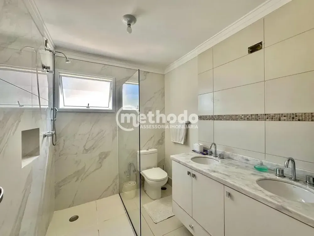 Casa, 3 quartos, 215 m² - Foto 2