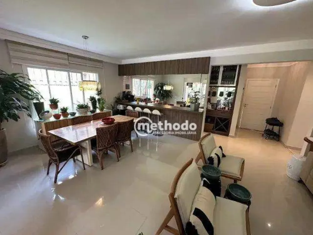 Casa de Condomínio à venda com 3 quartos, 265m² - Foto 1