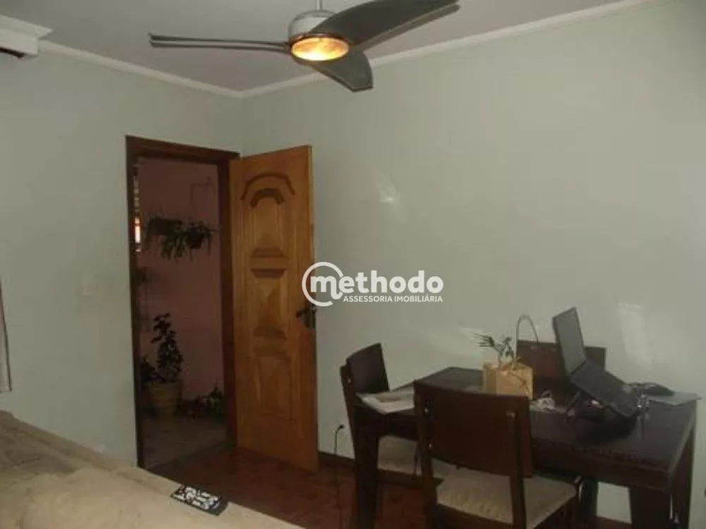 Casa de Condomínio à venda com 3 quartos, 209m² - Foto 1