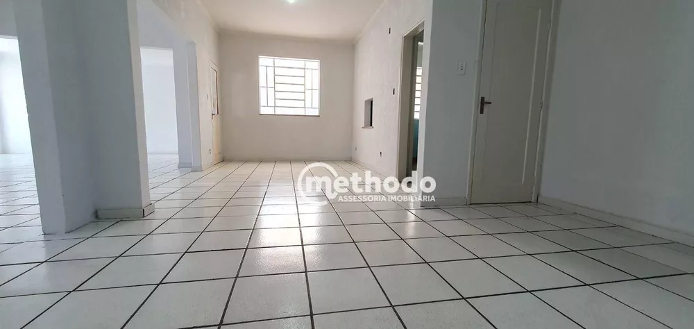 Casa para alugar com 3 quartos, 224m² - Foto 7