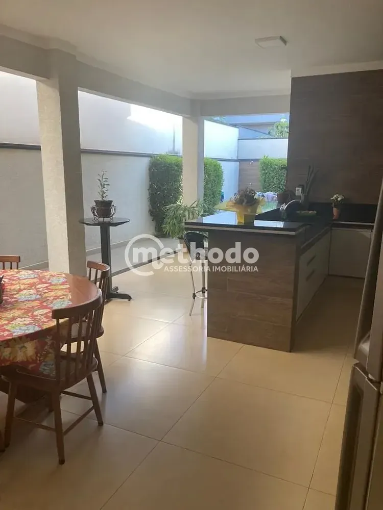Casa, 3 quartos, 200 m² - Foto 4