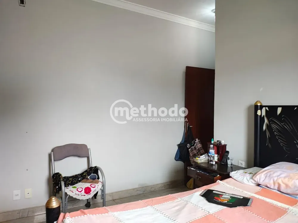 Casa, 3 quartos, 323 m² - Foto 3
