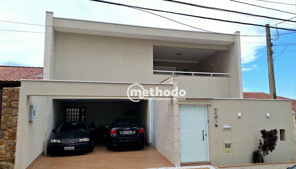 Casa à venda com 4 quartos, 300m² - Foto 1