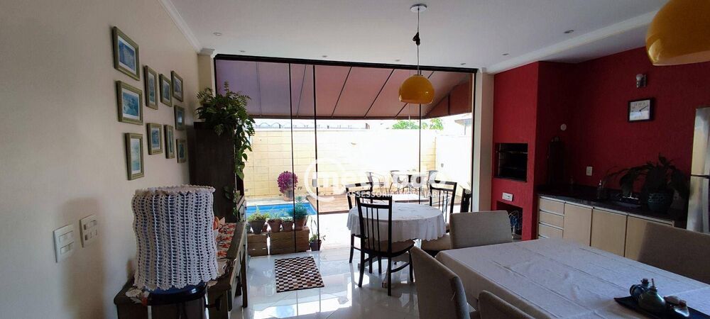 Casa à venda e aluguel com 4 quartos, 326m² - Foto 2
