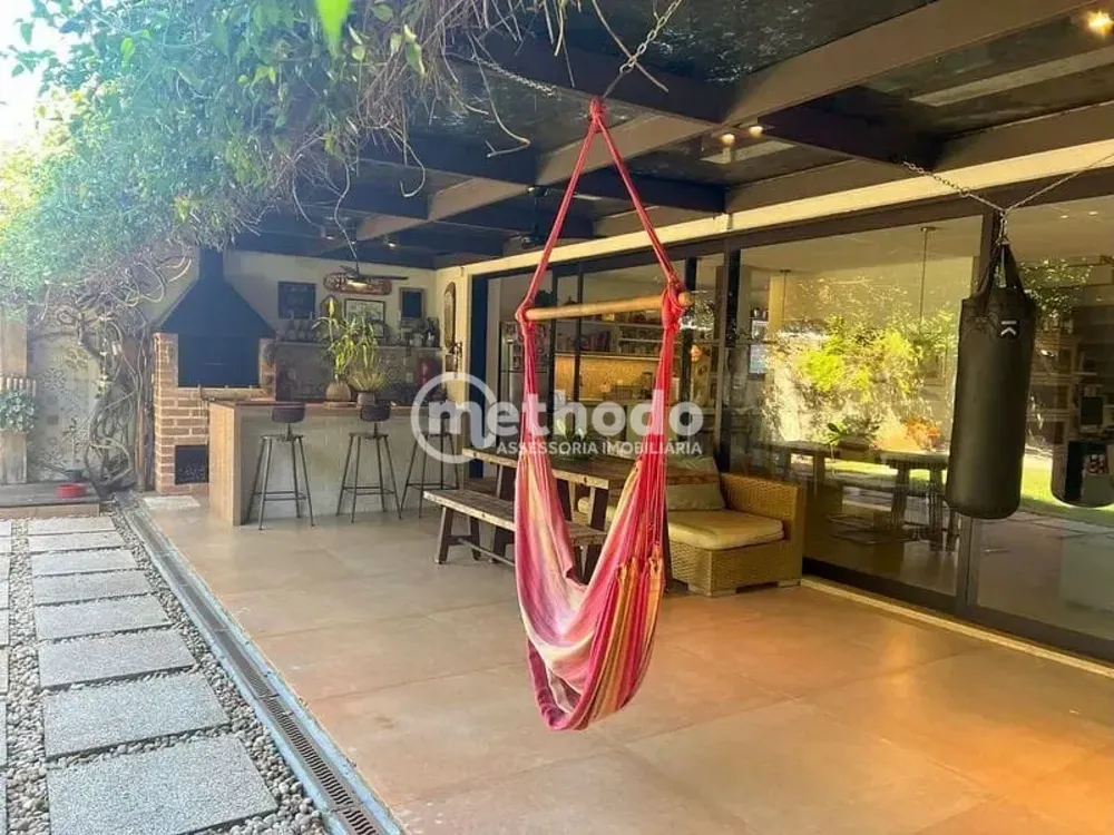 Casa, 3 quartos, 250 m² - Foto 1