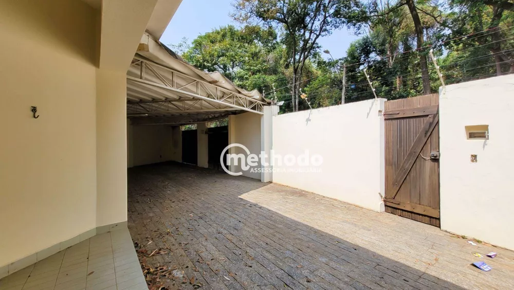 Casa para alugar com 3 quartos, 206m² - Foto 1