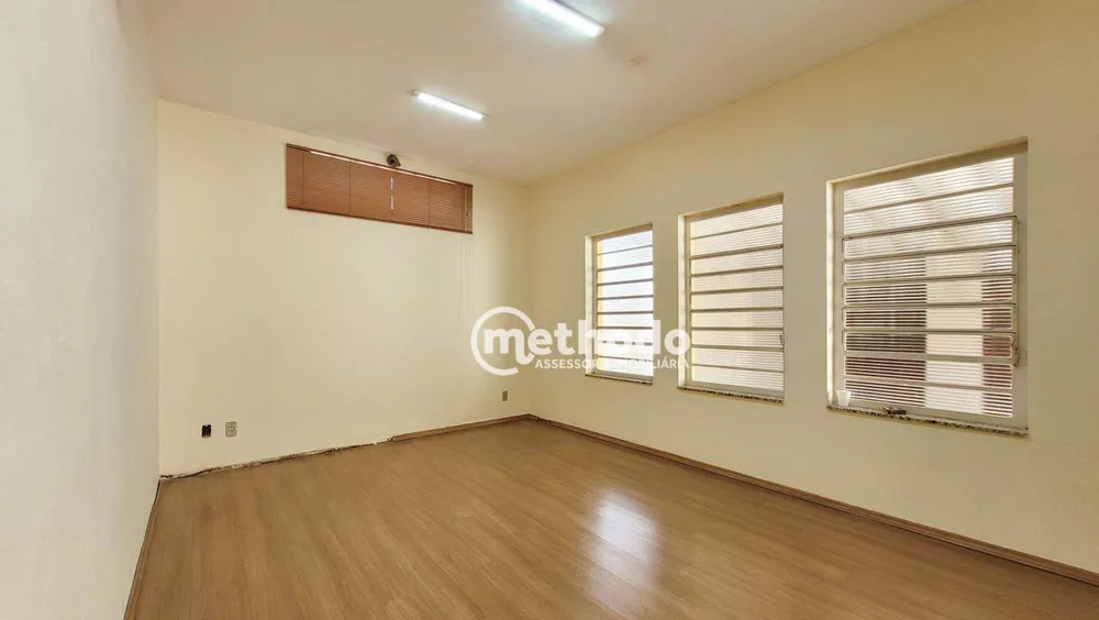 Casa para alugar com 3 quartos, 206m² - Foto 4