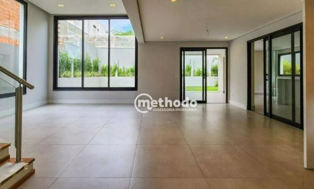 Casa de Condomínio à venda com 4 quartos, 350m² - Foto 2