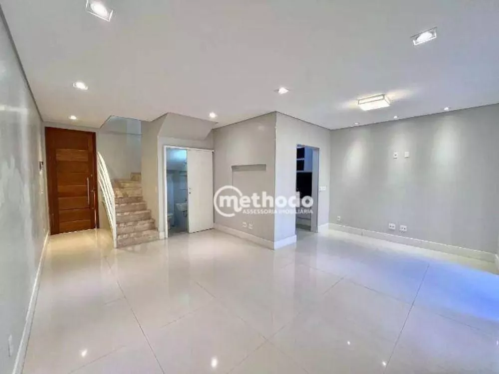 Casa à venda com 3 quartos, 124m² - Foto 1