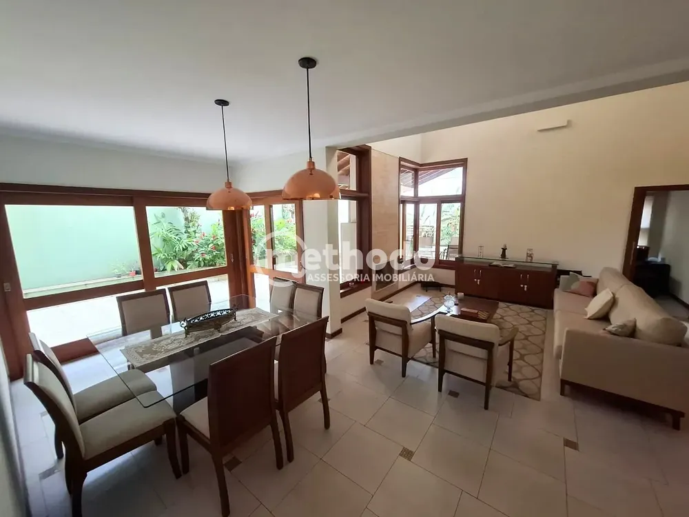 Casa, 3 quartos, 255 m² - Foto 1