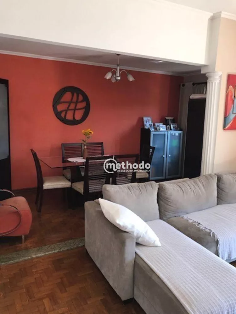 Casa à venda com 3 quartos, 217m² - Foto 4