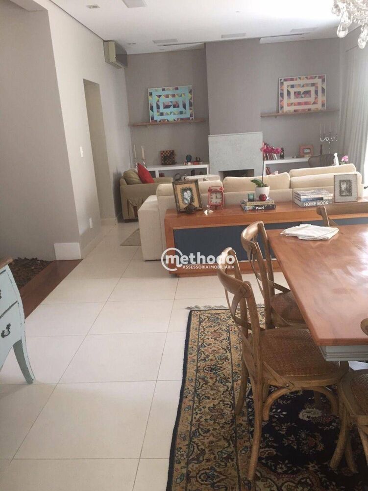 Casa de Condomínio à venda com 3 quartos, 270m² - Foto 4