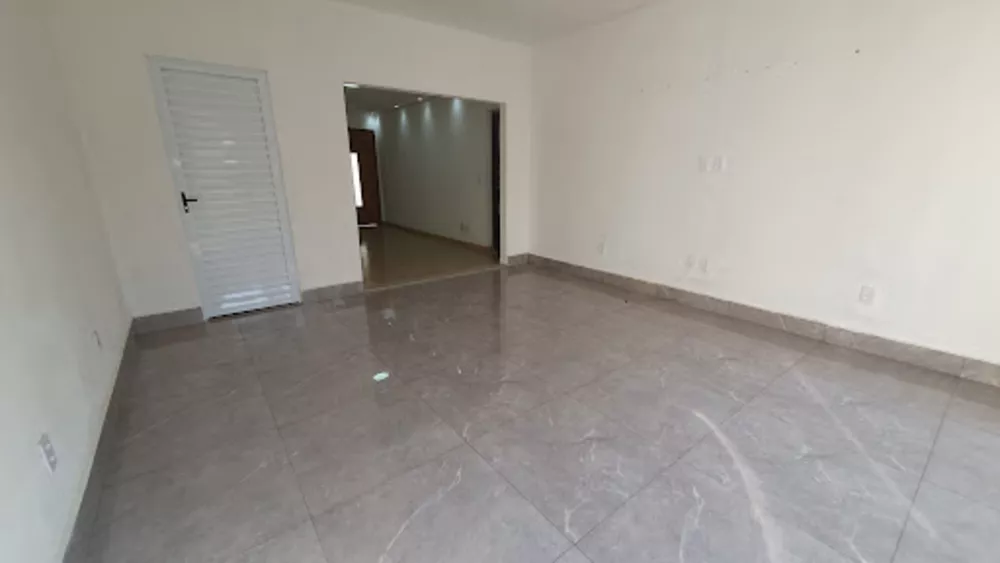 Casa à venda com 3 quartos, 147m² - Foto 4