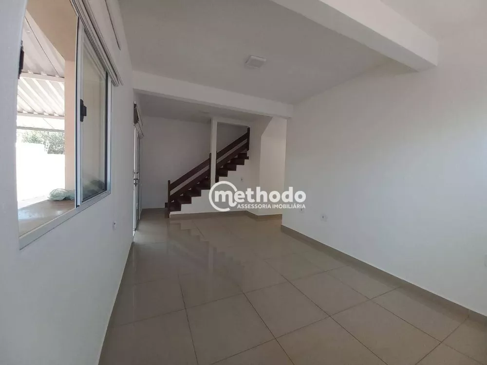 Casa à venda com 3 quartos, 199m² - Foto 3