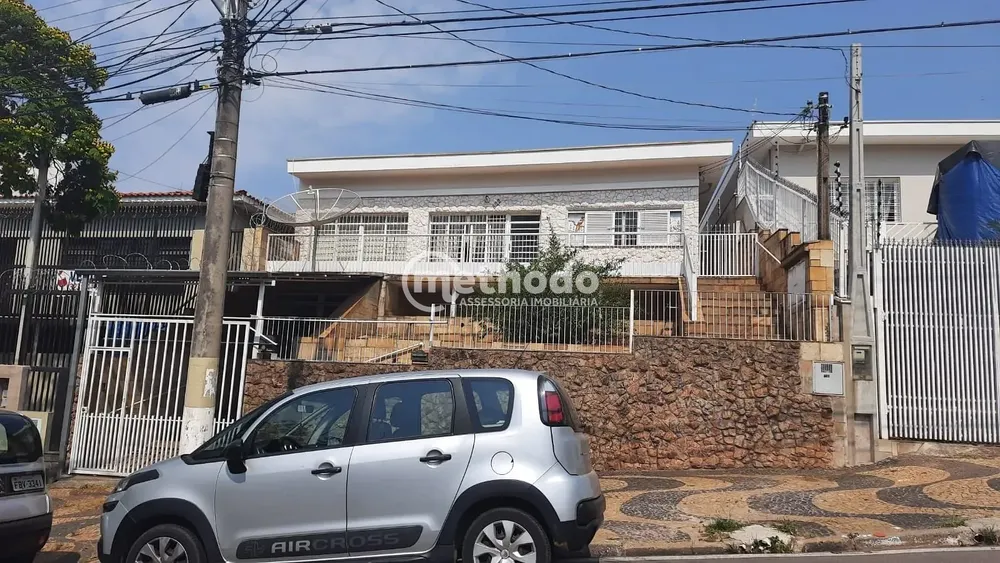 Casa, 3 quartos, 223 m² - Foto 1