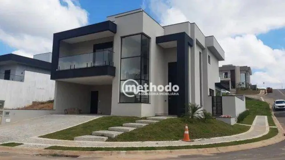 Casa de Condomínio à venda com 3 quartos, 247m² - Foto 1