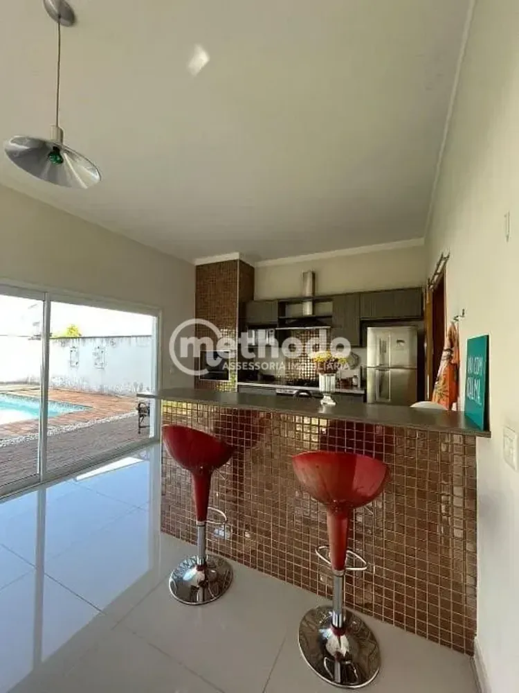 Casa, 3 quartos, 222 m² - Foto 2