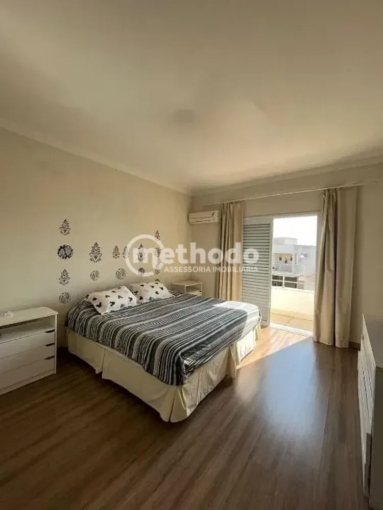 Casa, 3 quartos, 222 m² - Foto 1