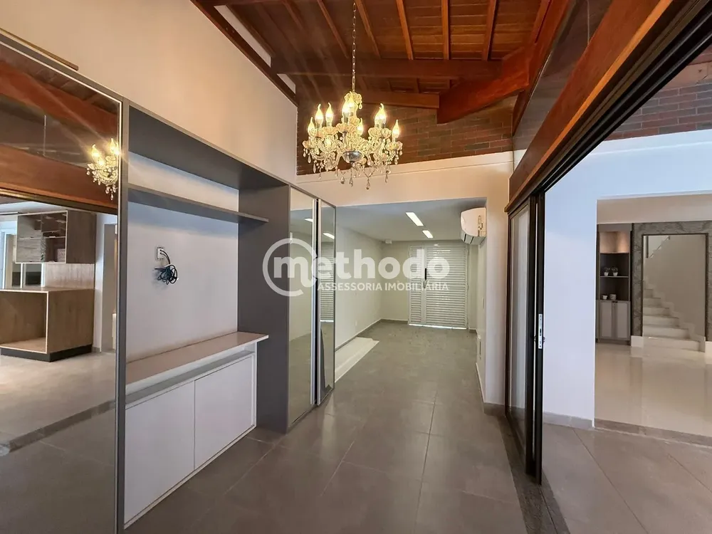 Casa, 4 quartos, 240 m² - Foto 1
