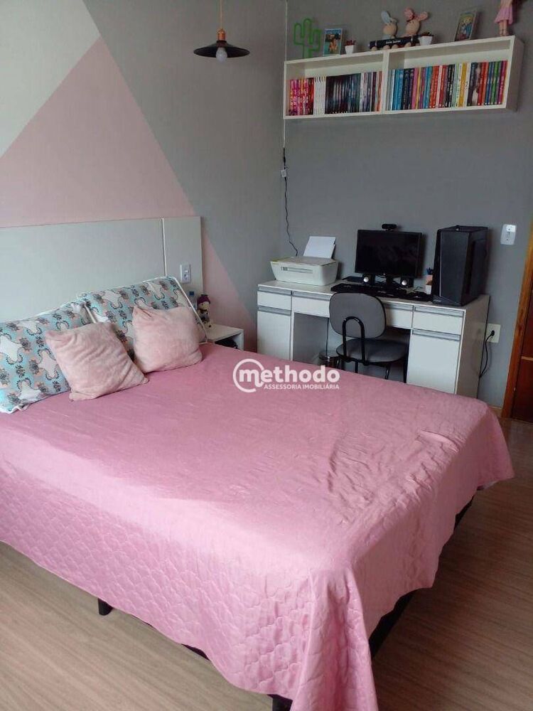 Casa à venda com 3 quartos, 221m² - Foto 3