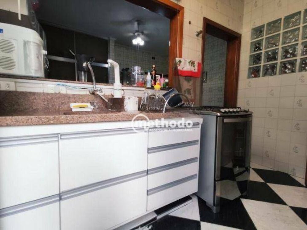 Casa à venda com 3 quartos, 200m² - Foto 3