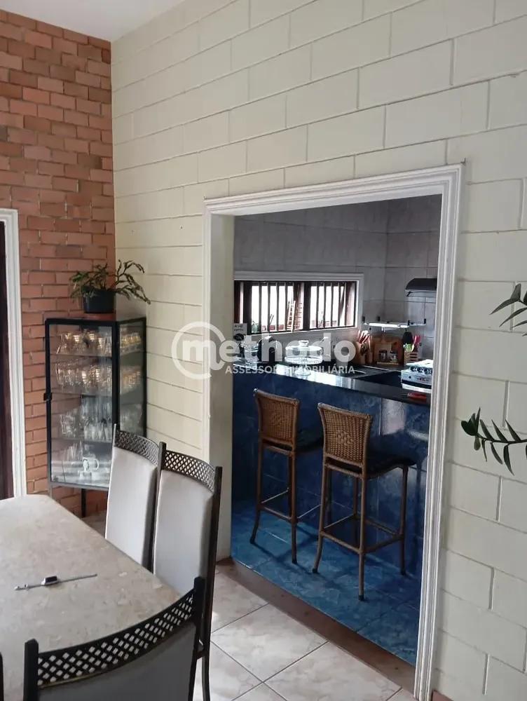 Casa, 4 quartos, 293 m² - Foto 1