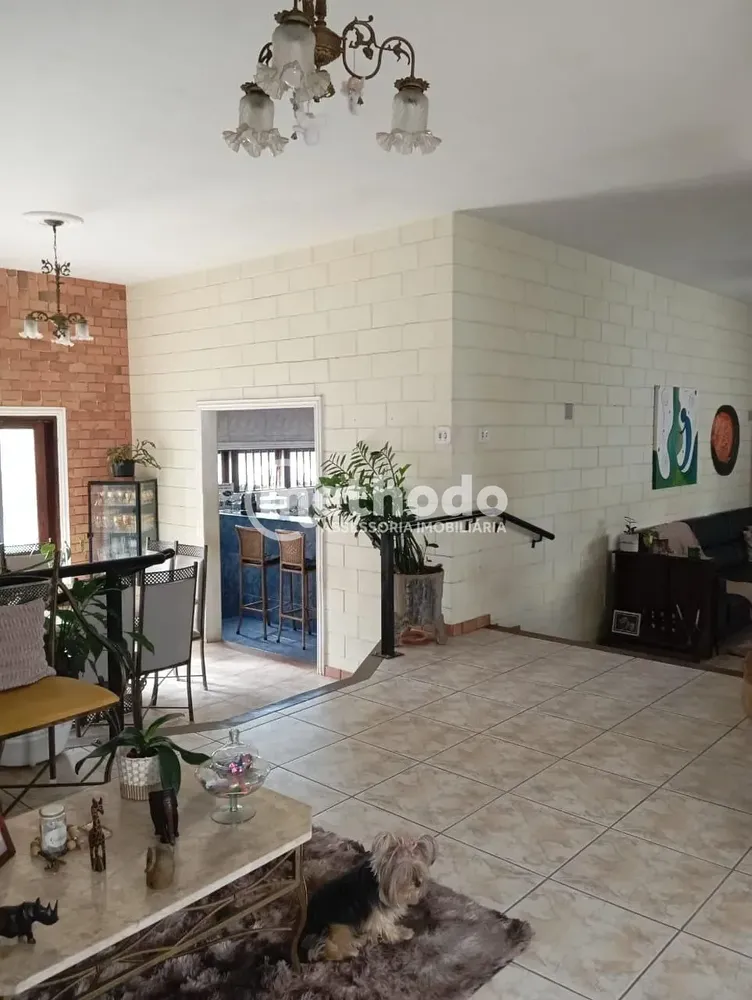 Casa, 4 quartos, 293 m² - Foto 2
