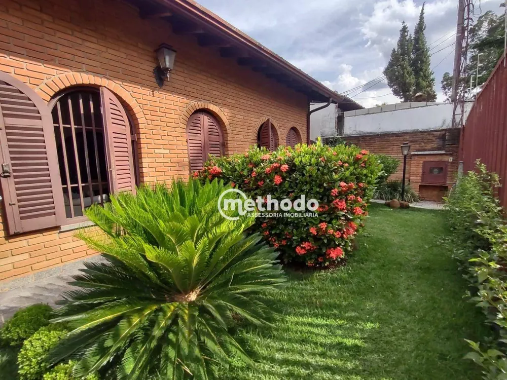 Casa à venda com 4 quartos, 300m² - Foto 4