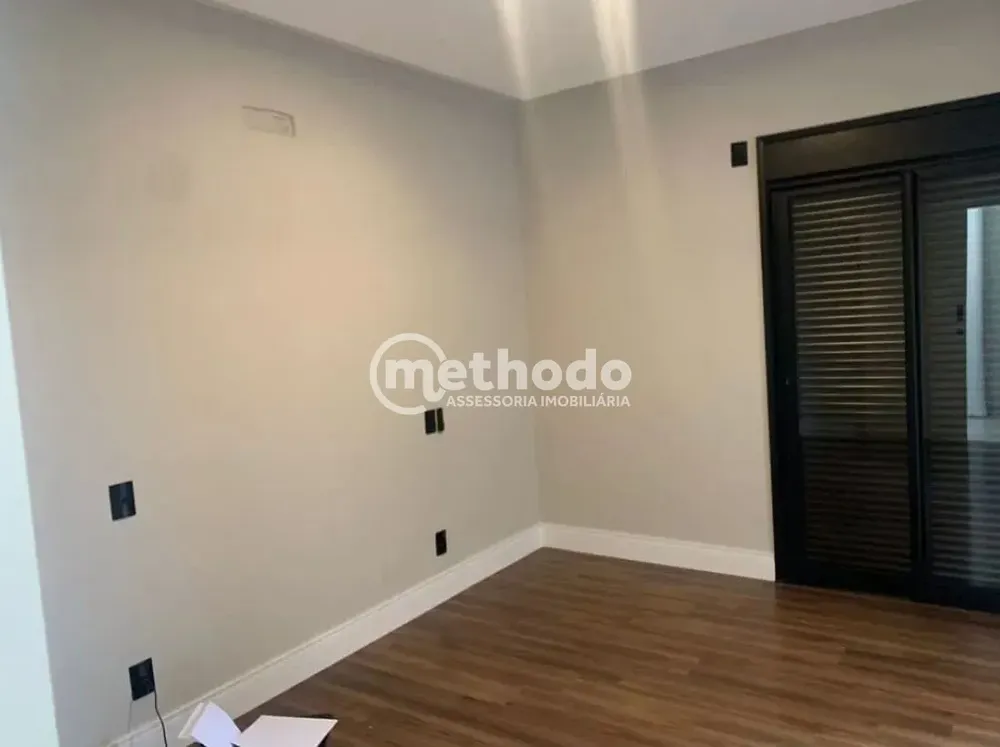 Casa, 3 quartos, 221 m² - Foto 1