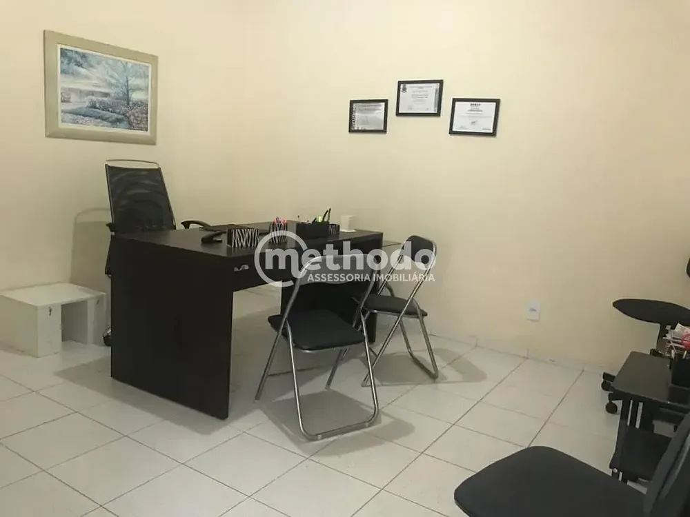 Casa, 1 quarto, 243 m² - Foto 1