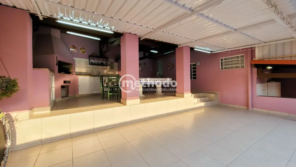 Casa, 3 quartos, 188 m² - Foto 2