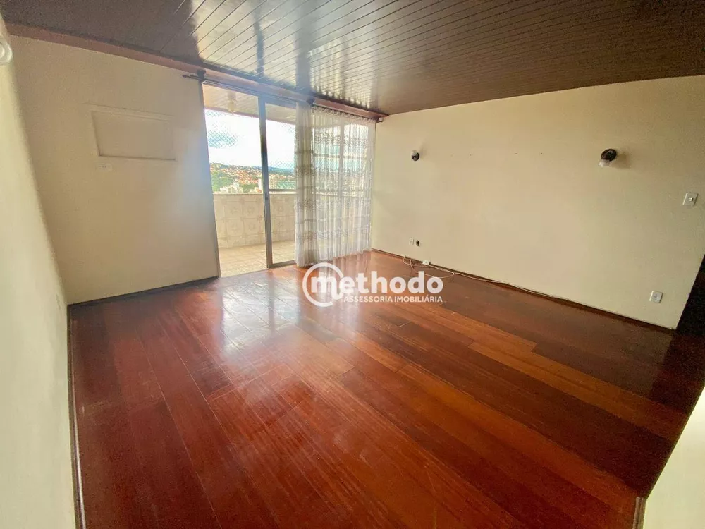 Apartamento à venda com 4 quartos, 140m² - Foto 2