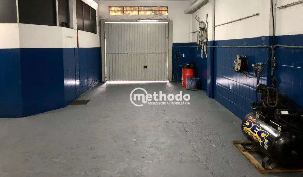 Casa à venda com 3 quartos, 250m² - Foto 3