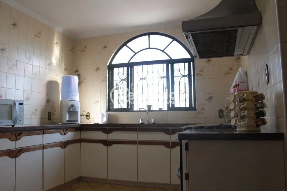 Casa, 6 quartos, 564 m² - Foto 4