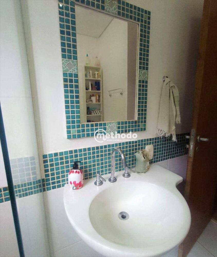 Casa de Condomínio à venda com 4 quartos, 362m² - Foto 2