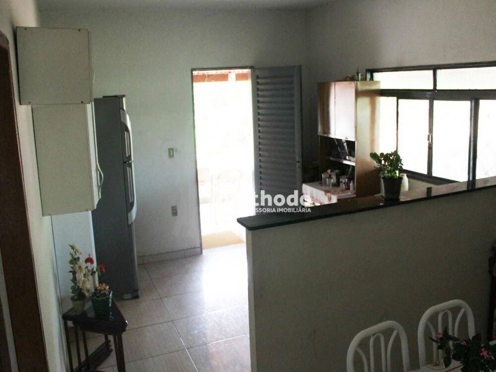 Chácara à venda com 3 quartos, 5762m² - Foto 4