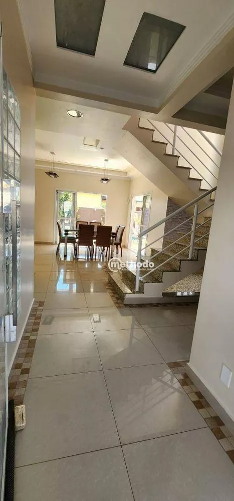 Casa à venda com 4 quartos, 330m² - Foto 4