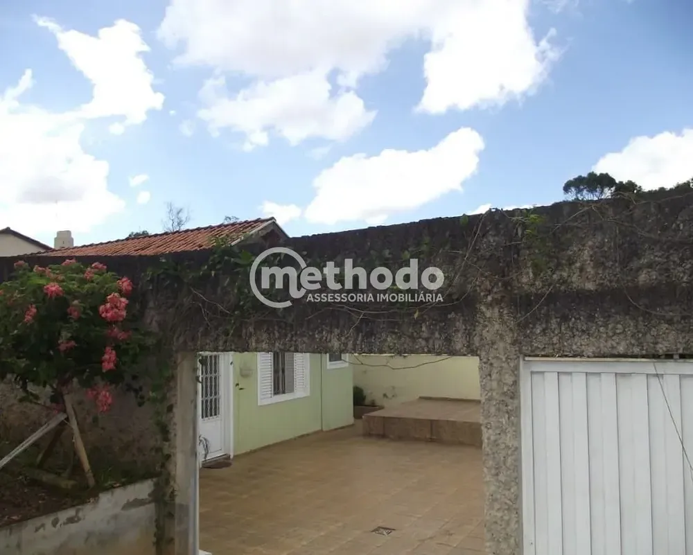 Chácara, 3 quartos, 2200 m² - Foto 1
