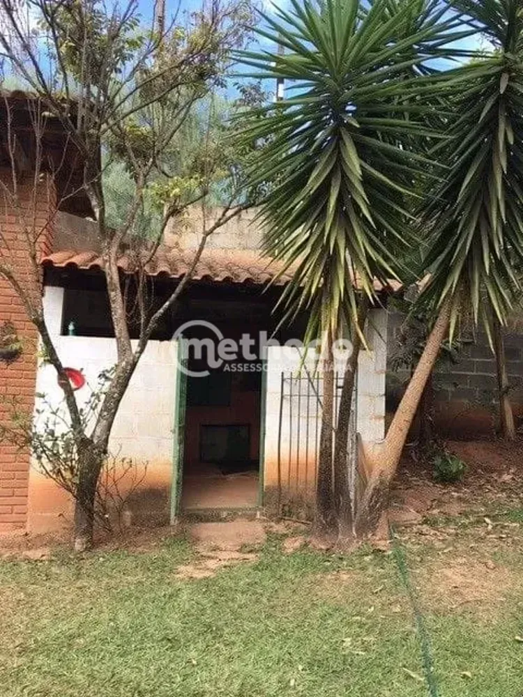 Chácara, 3 quartos, 2400 m² - Foto 3