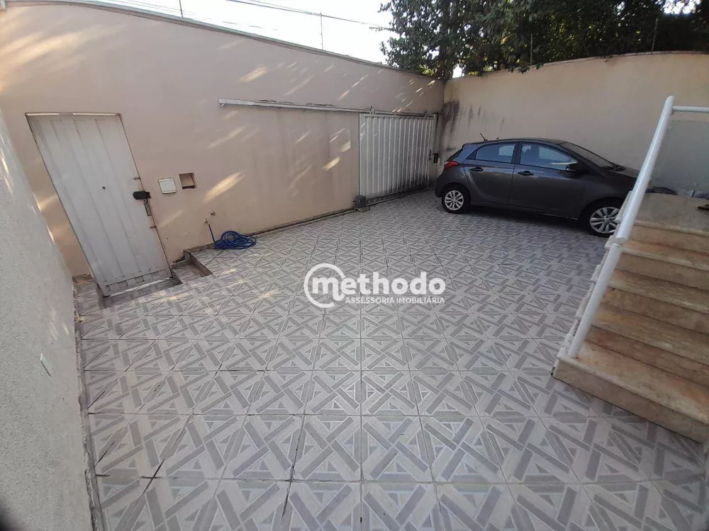 Casa à venda com 6 quartos, 250m² - Foto 3