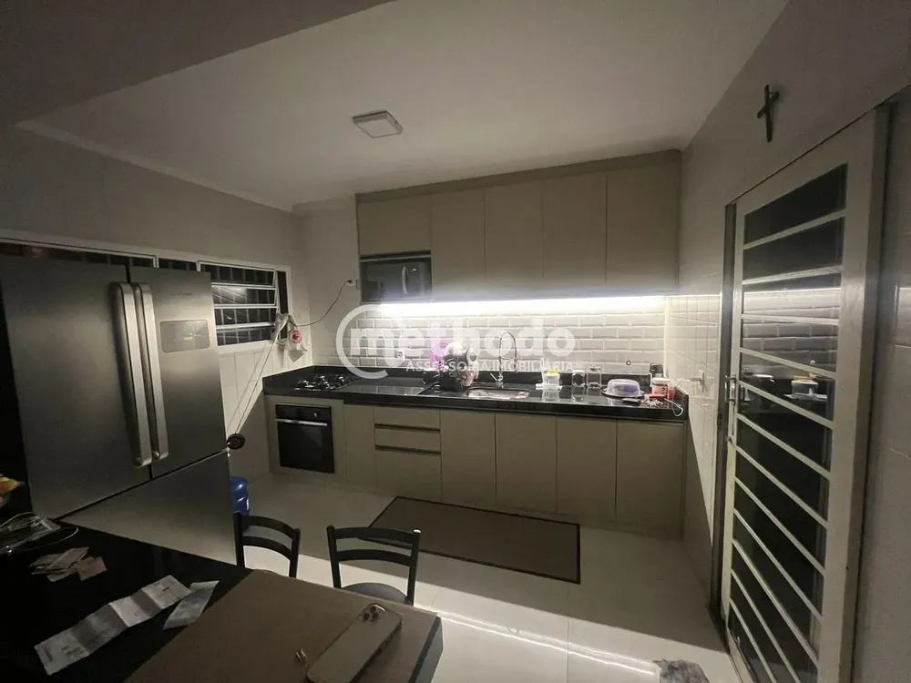 Casa, 3 quartos, 285 m² - Foto 4