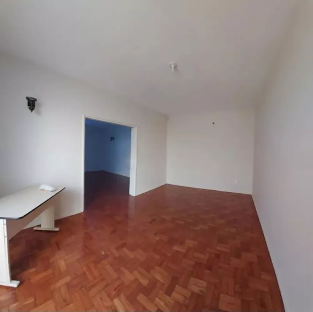 Casa para alugar com 3 quartos, 280m² - Foto 3