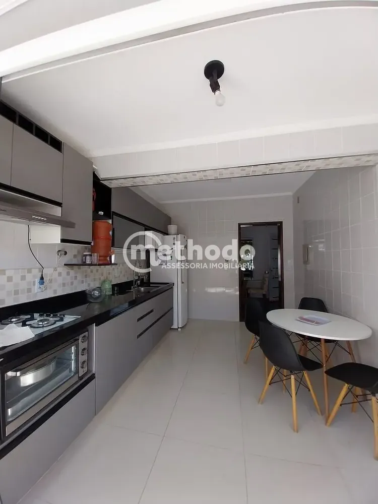 Casa, 3 quartos, 174 m² - Foto 2