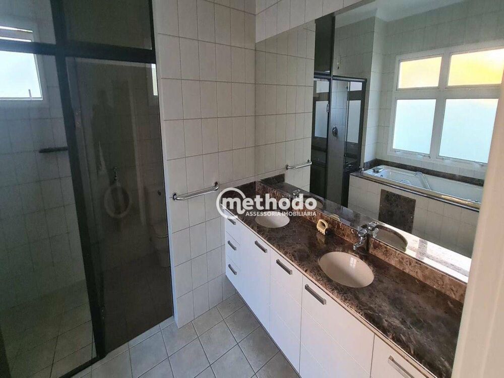 Casa de Condomínio à venda com 4 quartos, 441m² - Foto 3