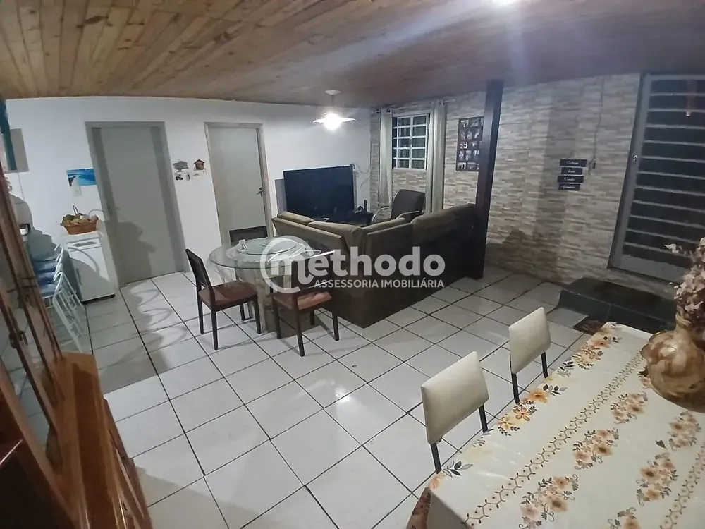 Casa, 2 quartos, 237 m² - Foto 1