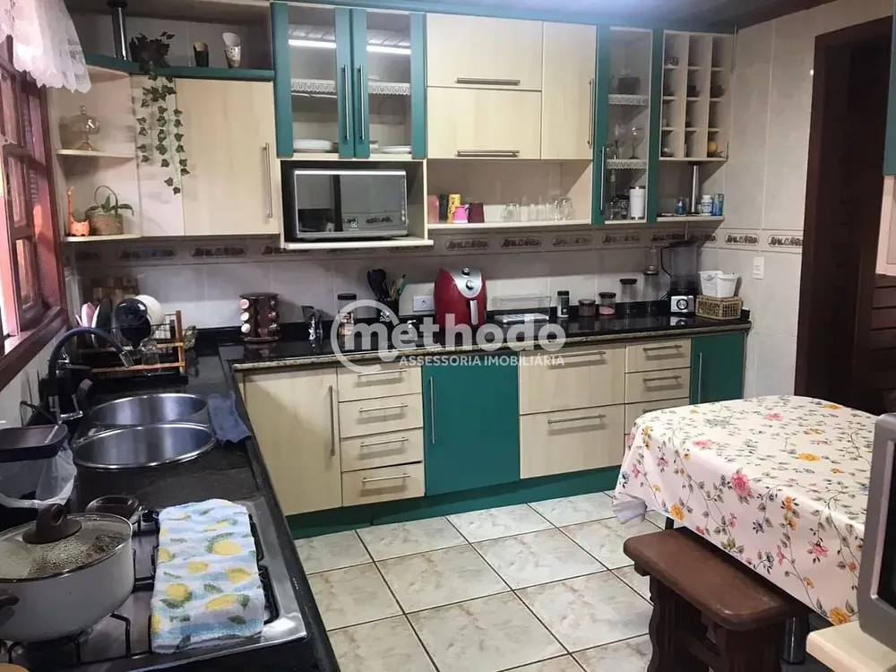 Casa, 3 quartos, 230 m² - Foto 1