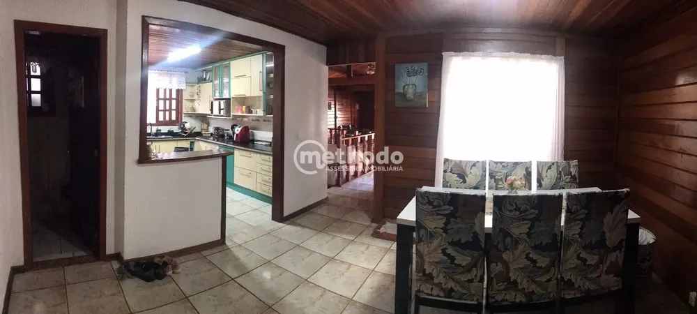 Casa, 3 quartos, 230 m² - Foto 4